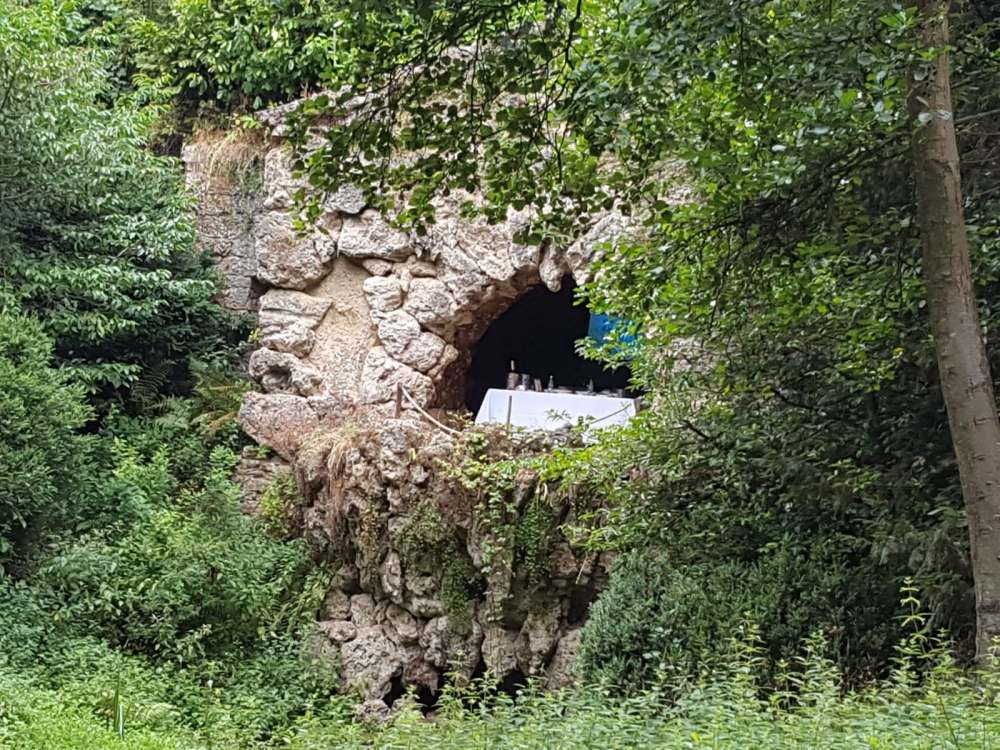 42445878_431305240732176_1379860644450271232_n