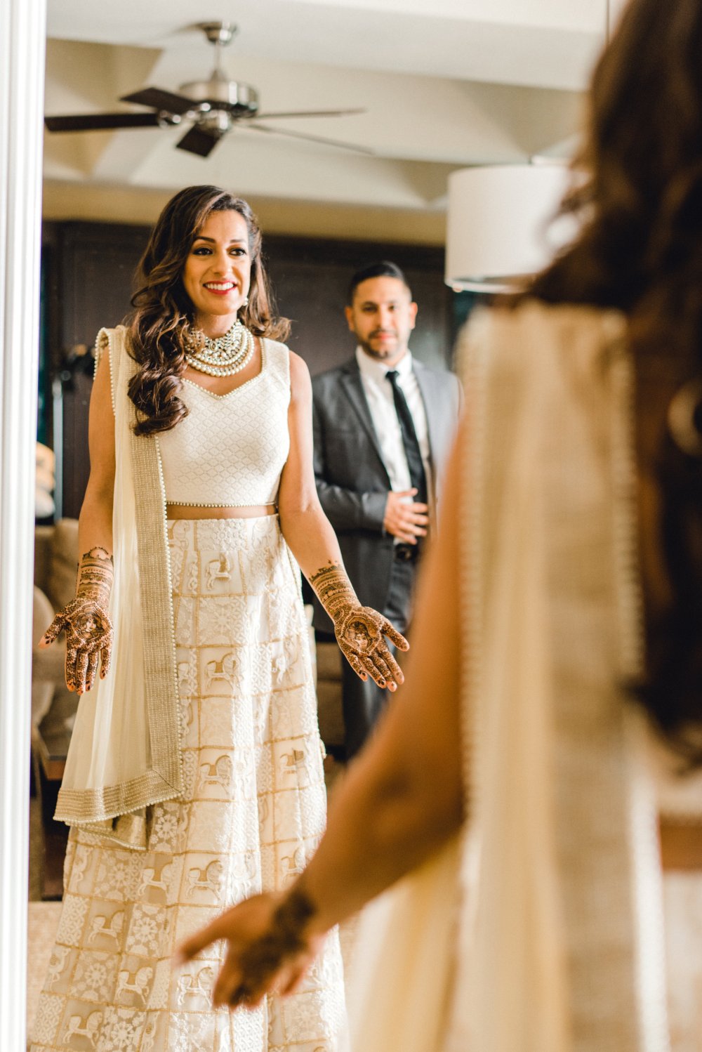 View More: http://thatfirstmoment.pass.us/jennieroshan